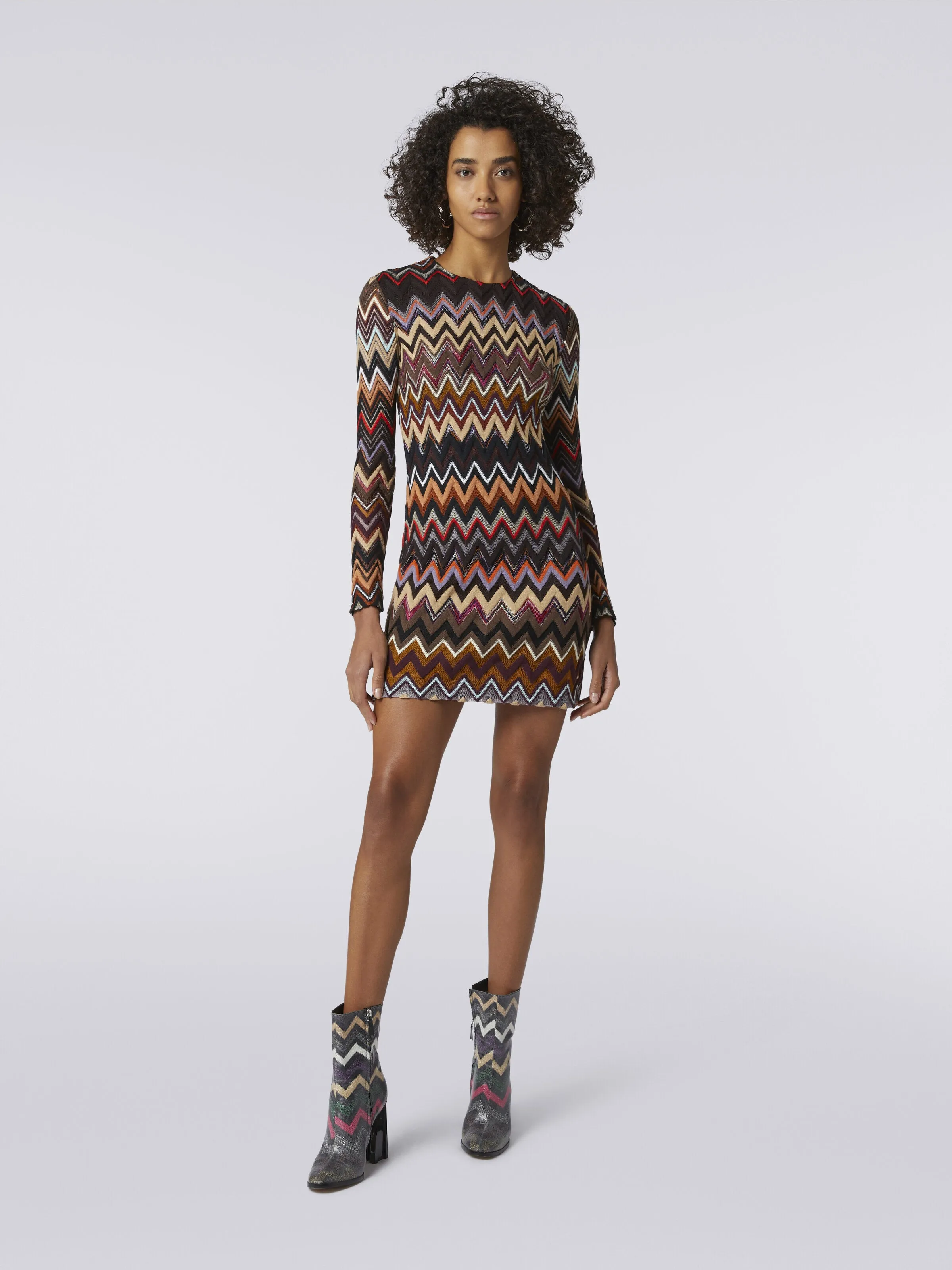 DS23WG5N Crew neck zigzag pattern dress