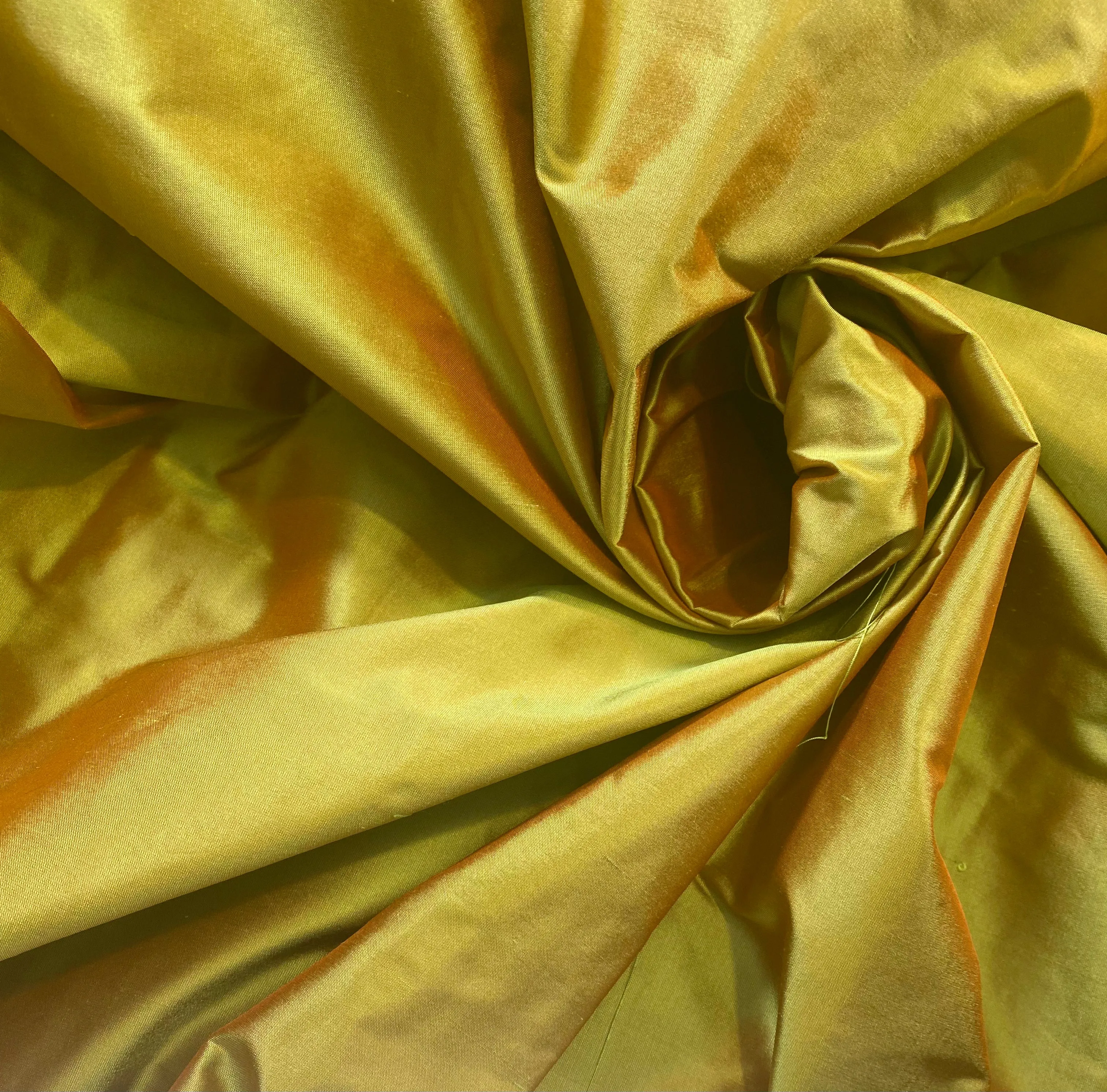 NEW Lady Lisa 100% Silk Taffeta Fabric Solid Yellow Orange Iridescence