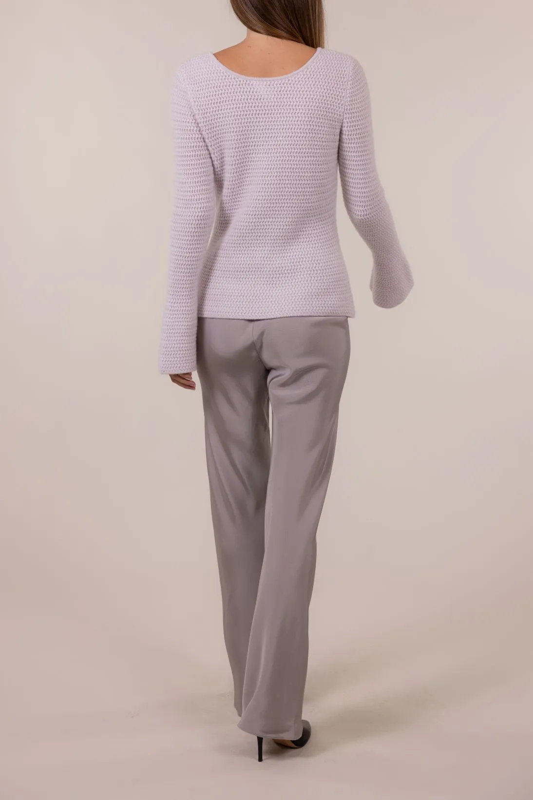 SUSTAINABLE CASHMERE TEXTURED KEYHOLE TOP